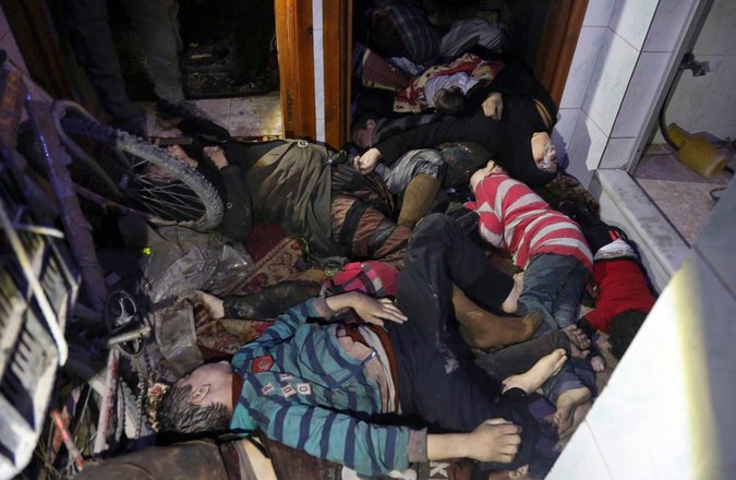Douma kids White Helmets