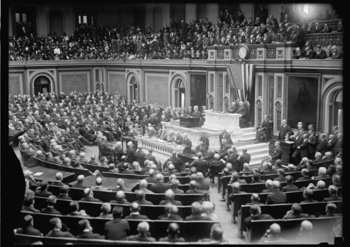 President Wilson delivers the first modern State of the Union address in 1913.